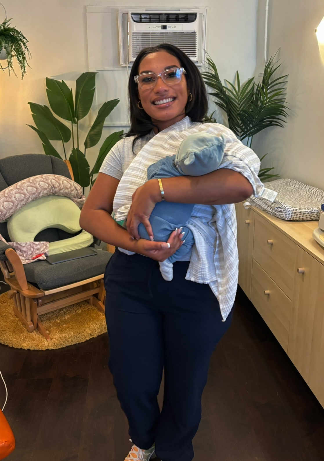 AC888272-9733-44D3-BD56-5FA3502D8AF3